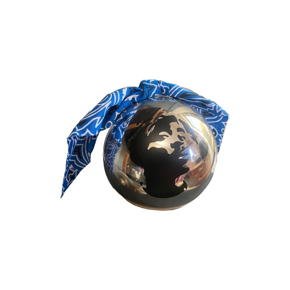 Tupac Bandana 4” Shatterproof Holiday Ornament - Picture 4 of 4